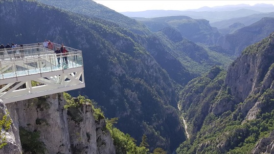 Kastamonu'da Çatak Kanyonu'ndaki cam terası geçen yıl 100 bin kişi ziyaret etti