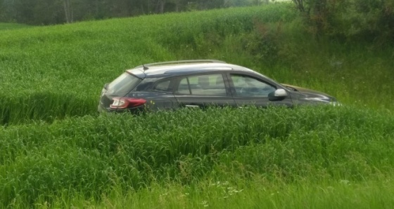 Kastamonu’da otomobil tarlaya uçtu: 3 yaralı