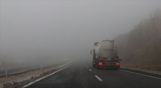 Kastamonu'da sis ulaşımı olumsuz etkiliyor