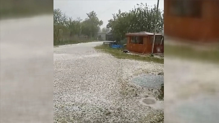 Kastamonu'da sağanak ve dolu etkili oldu