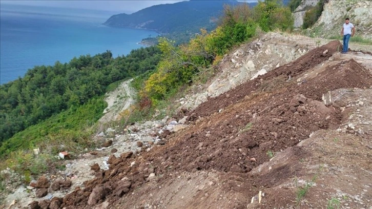 Kastamonu'da seyir alanına kaçak dökülen çöp ve molozlar temizlendi