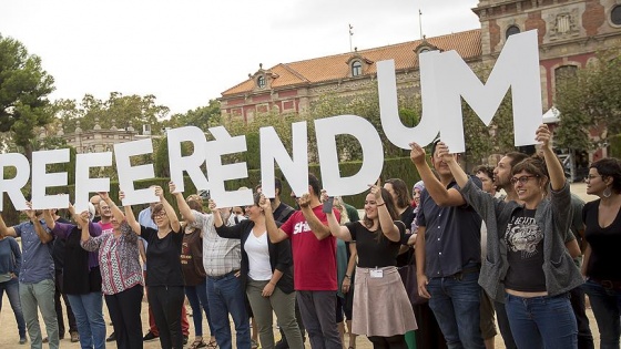 Katalonya'daki bağımsızlık referandumu askıya alındı