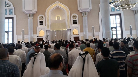 Katar'da koronavirüs nedeniyle sadece bir camide cuma ve teravih namazı kılınacak