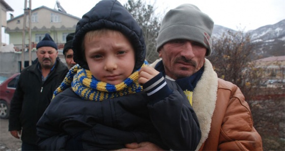 Kayıp çocuklardan Bayram'ın ikizinin endişeli bekleyişi