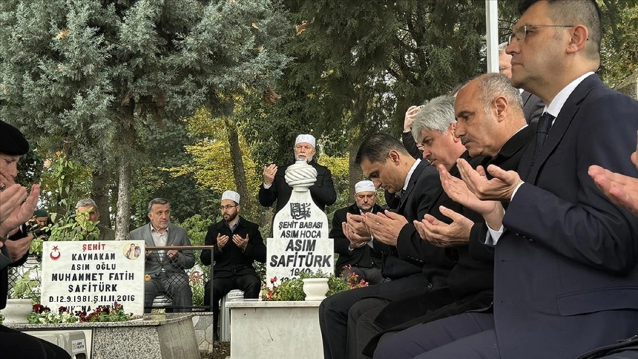 Kaymakam Safitürk, şehadetinin 8'inci yılında memleketi Sakarya ve görev yaptığı Derik'te anıldı