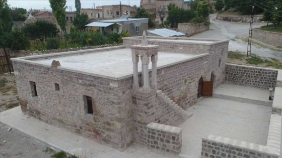 Kayseri'de 8 asırlık cami restore edildi