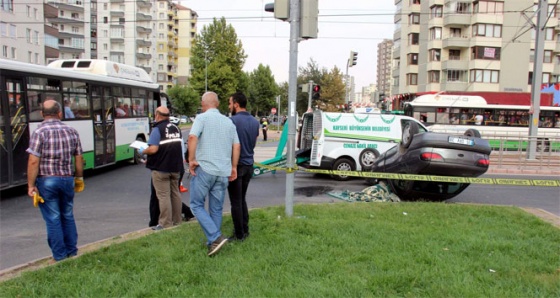 Kayseri'de iki otomobil çarpıştı: 1 ölü, 1 yaralı