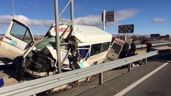 Kayseri'de trafik kazası: 4 ölü, 10 yaralı