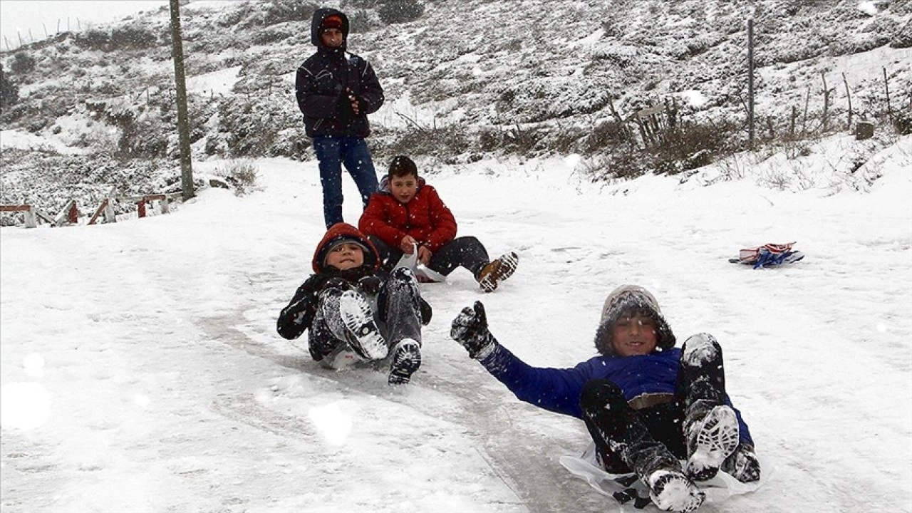 Kayseri, Sakarya ve Sinop'ta eğitime 1 gün ara verildi