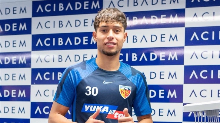 Kayserispor, Talha Sarıarslan'ın sözleşmesini 2 yıllığına uzattı