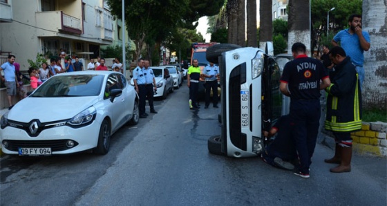 Kazada yan yatan araci görenler şaşkına döndü