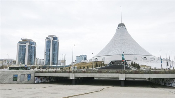 Kazakistan, Kovid-19'la mücadelede komşularına desteği sürdürüyor