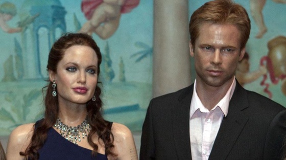 Angelina Jolie ve Brad Pitt... Kendileri ayrılmadan heykelleri ayrıldı