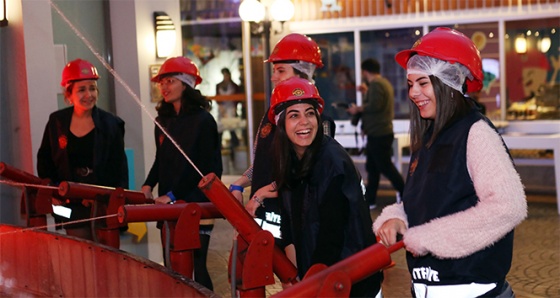 KidZania’da bu kez yetişkinler eğlendi