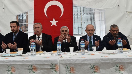 Kılıçdaroğlu'ndan şehit Yıldırım'ın ailesine taziye ziyareti