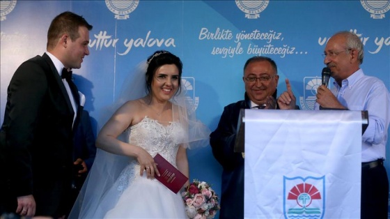 Kılıçdaroğlu, nikah şahidi oldu