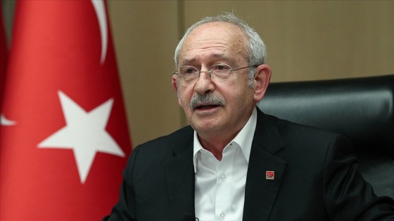 Kılıçdaroğlu 'Siyasette Eşit Temsil'e dair kanun teklifini imzaladı