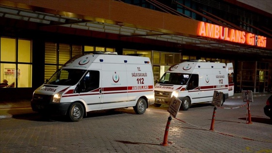 Kilis'te askeri araç devrildi: 8 yaralı