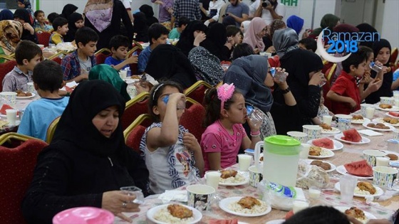 Kilis'te Suriyeli yetimler, İHH iftarında buluştu