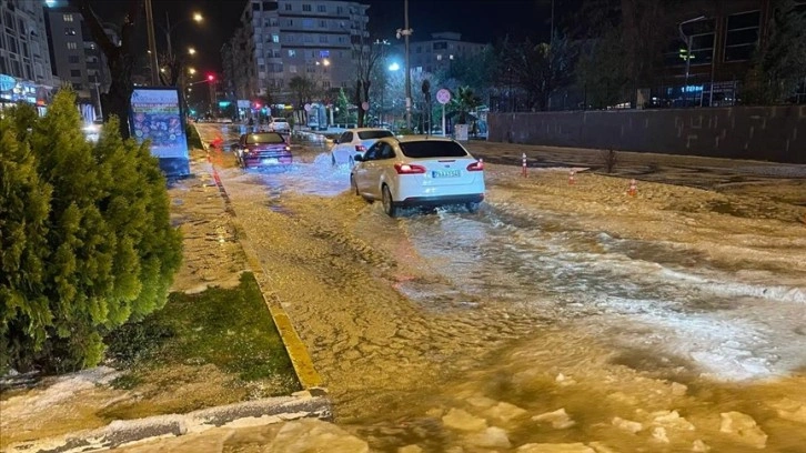 Kilis'te sağanak ve dolu etkili oldu