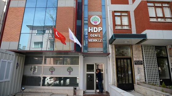 Kirayı almak için geldiği HDP Genel Merkezi'nde darbedildi