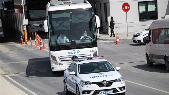 Kırgızistan'daki Türk vatandaşları yurda getirildi