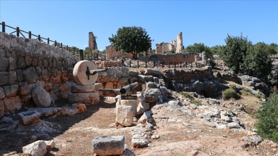 Kızkalesi'ne gelen turistler, Kanlıdivane Antik Kenti'ni de gezme fırsatı bulacak