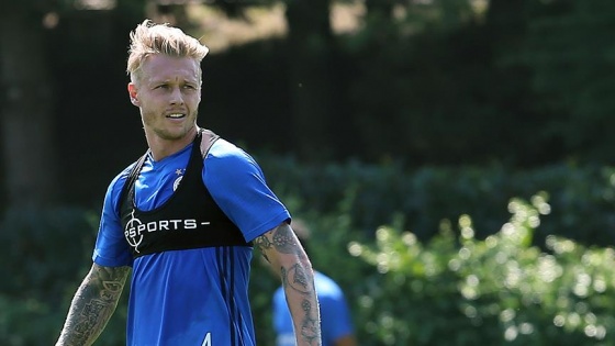 Kjaer rekorla gitti