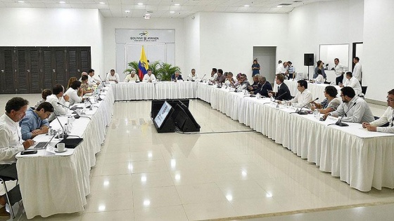 Kolombiya'da hükümet ve FARC liderleri bir araya geldi