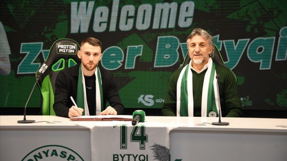 Konyaspor, Zymer Bytyqi'yi transfer etti