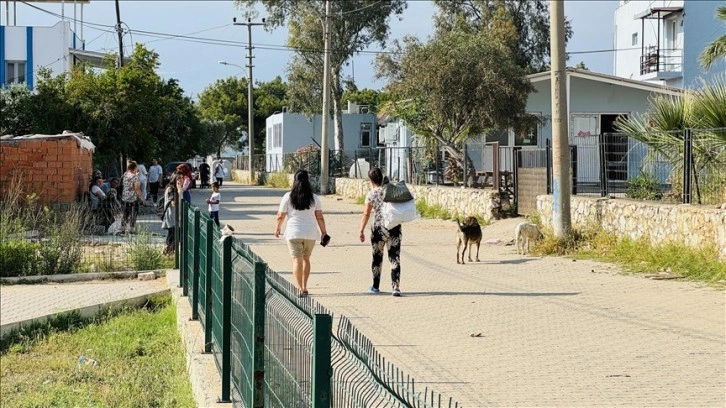 Köpeğin saldırısında yaralanan 7 yaşındaki Duru evden çıkmak istemiyor