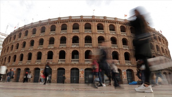 Koronavirüs İspanyol ekonomisinin temel taşlarını sarsıyor