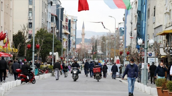 Koronavirüste batıdaki tek düşük riskli il olan Uşak'ta 'kontrollü normalleşme' sevin