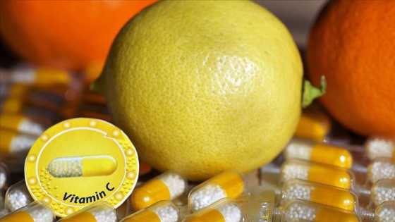 'Kovid-19/ koronavirüse karşı en önemli tedavi silahlarından biri: Yüksek doz C vitamini'