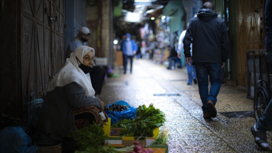 Kovid-19 aşısını uygulamaya başlayan İsrail, işgal altındaki Filistinlileri kaderine terk ediyor