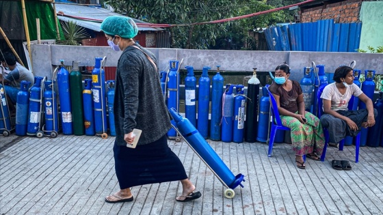 Kovid-19&#039;un yayıldığı Myanmar&#039;da gerekli tıbbi malzemeler tedarik edilemiyor