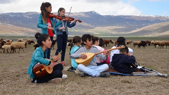 Köy çocuklarının orkestrasına uluslararası festivalden davet
