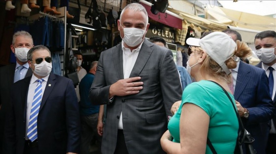 Kültür ve Turizm Bakanı Ersoy'dan "Kemeraltı ve Agora" açıklaması