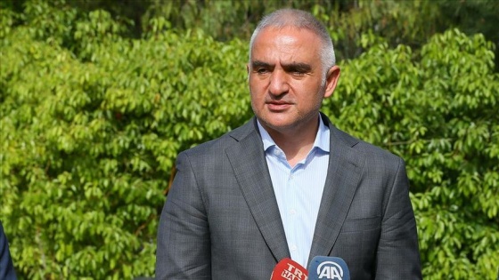 Kültür ve Turizm Bakanı Ersoy: Hedef haziran ortası itibarıyla aşamalı olarak hava trafiğini açmak