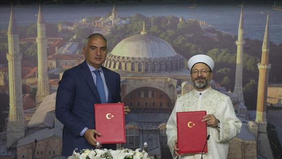 Kültür ve Turizm Bakanlığı ile Diyanet İşleri Başkanlığı arasında 'Ayasofya' protokolü imzalandı