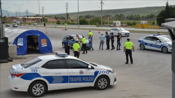 Kural ihlali yapan sürücülere 'yaşam tüneli'nde eğitim veriliyor