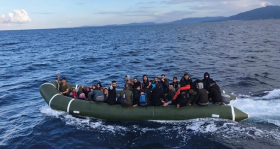 Kuşadası Körfezi’nde 40 kaçak göçmen yakalandı