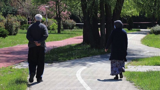 Kütahya'da 65 yaş ve üstündekilere bazı kısıtlamalar getirildi