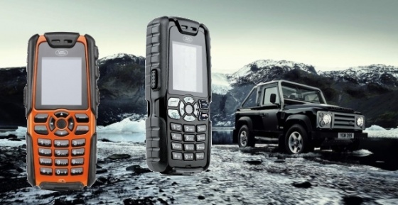 Land Rover ekibinden 'dağa-taşa' dayanıklı telefon!