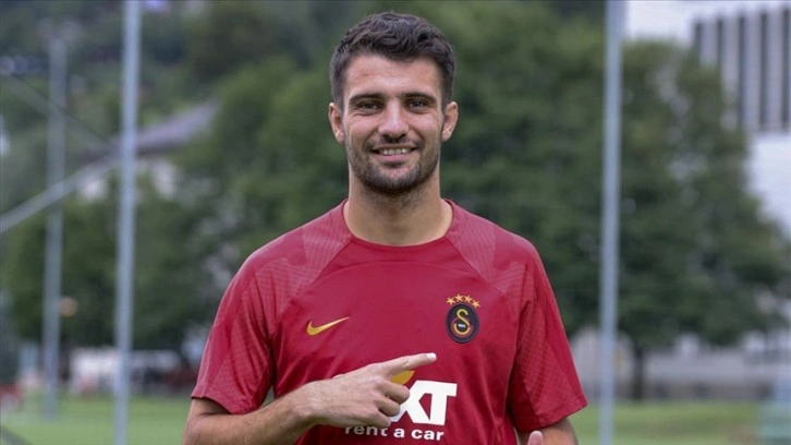 Leo Dubois: Galatasaray'a geldiğim için çok gururluyum