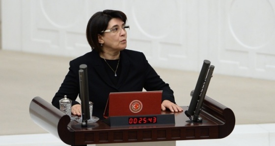 Leyla Zana'nın milletvekilliği düştü