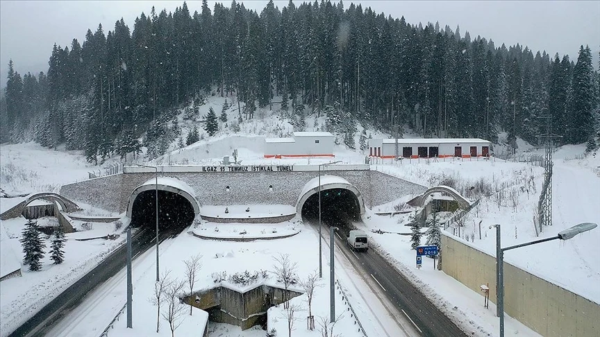 Ilgaz Dağı'nda yoğun kar etkili oluyor