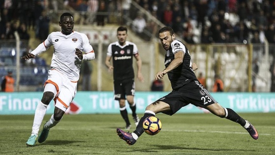 Lider Beşiktaş'ın konuğu Adanaspor