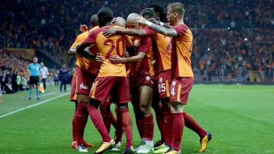 Lider Galatasaray son dakika golüyle kazandı