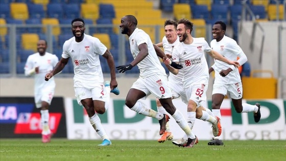 Lider Sivasspor tarihinin en iyi deplasman performansını tekrarladı